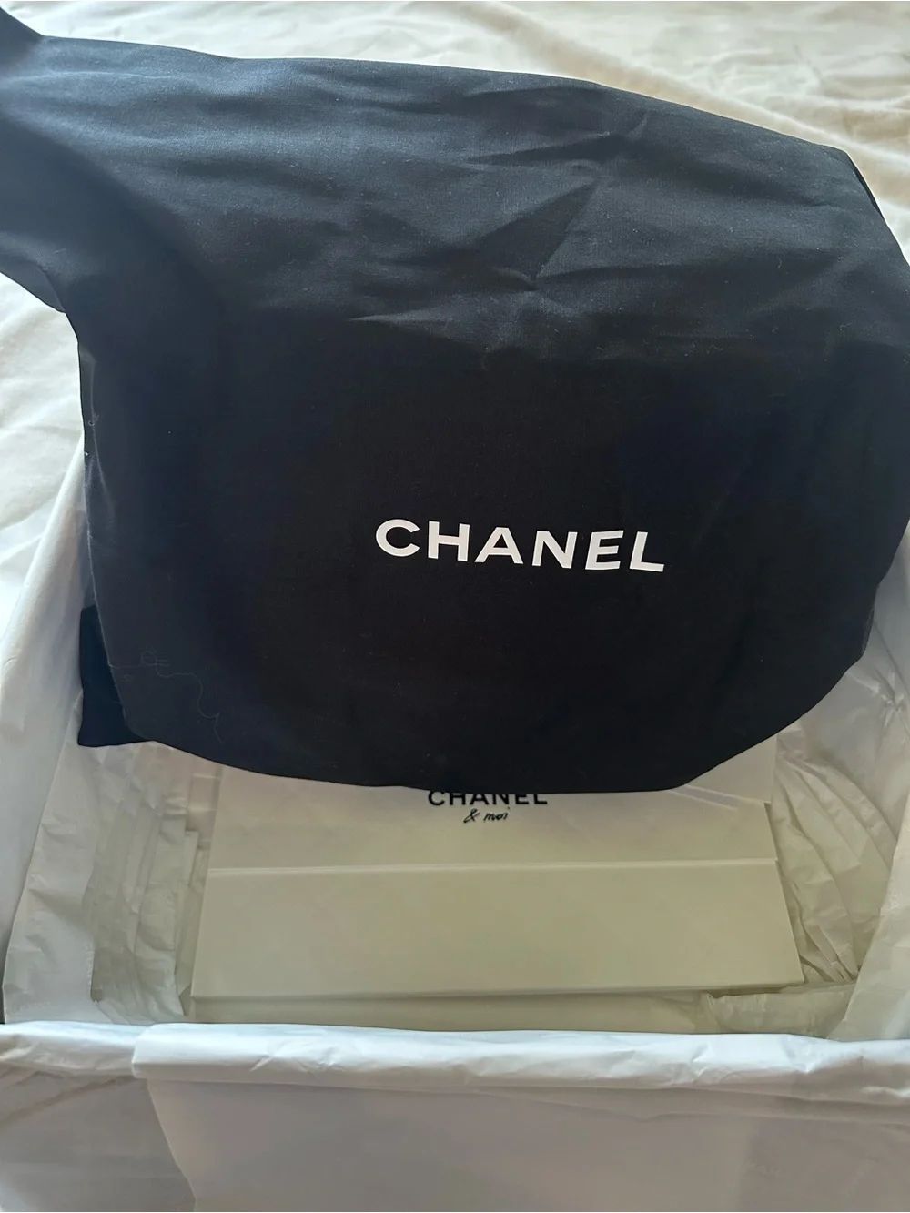 CHANEL 25 mini Black Quilted Leather Shoulder Bag with shinny Gold hardware